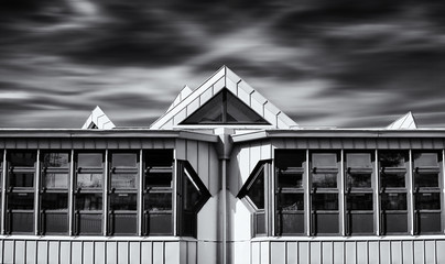 Moderne Architektur, schwarzwei&szlig;