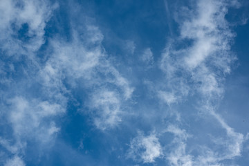 Obraz premium Sky and clouds on a bright day after rain