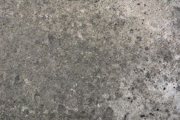 Details on the concrete floor.