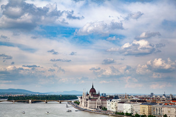 Obraz premium Budapest panoramic view with Parliament