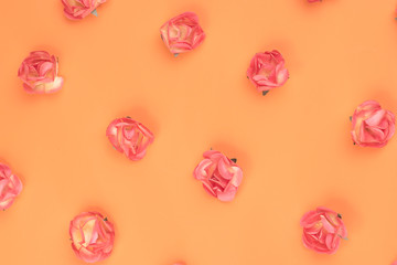 flores con fondo naranja y con textura agrupadas e individual 