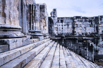 ruins of roman Apollon temple 