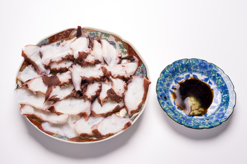 白バックのタコの刺身