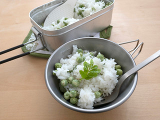 アウトドア調理　山メシ　メスティンで豆ご飯