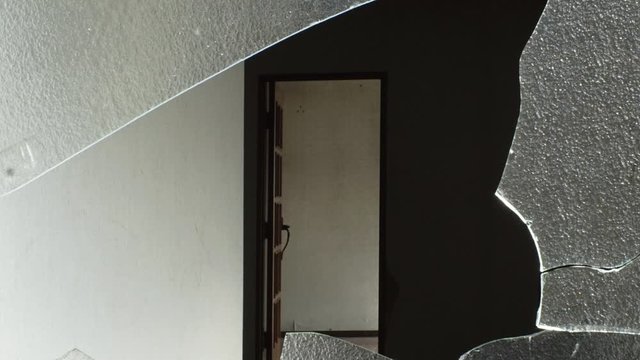 セキュリティ〜強盗被害〜ドア破られる。