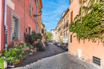 Fototapeta na wymiar Via del Mattonato in Trastevere.