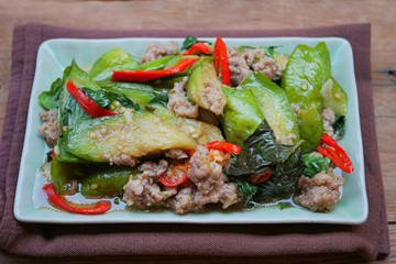 Stir-fried eggplant and minced pork.