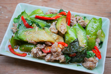 Stir-fried eggplant and minced pork.