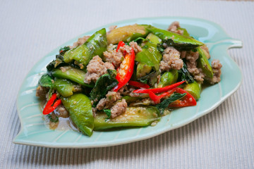 Stir-fried eggplant and minced pork.
