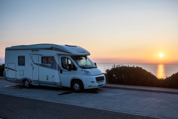 autocaravana, camper, estacionar, viaje, vacaciones, furgo, atardecer