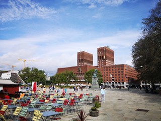 Oslo ratusz centrum Norwegia © Kuba
