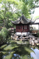 Naklejka premium Kiosque d'un jardin à Suzhou, Chine 