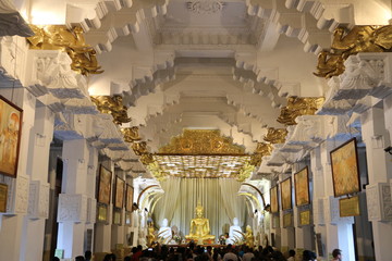 Inside Daladha Maligawa Kandy - Sri lanka (temple of tooth)