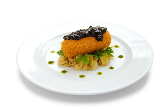 Chicken Kiev gordon bleu, Flamenquin with cabbage and jam
