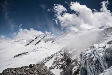 Khumbu glacier in the final part of the path that leads to Everest base camp.
