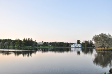 Fototapeta na wymiar Petergof. The residence of the Russian tsars. Parks and lakes.
