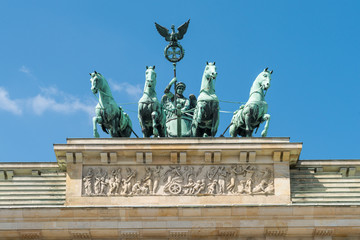 Fototapeta premium Quadriga auf dem Brandenburger Tor in Berlin