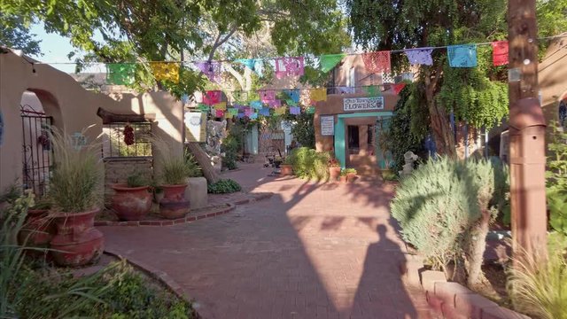 Albuquerque, New Mexico, USA. 31 September 2019. Resturants and shops in the Old town. 