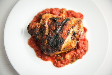 Classic grilled chicken in tomato sauce