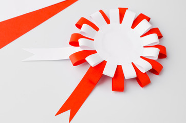 How to make polish paper cotillion at home. Step by step instruction. Step 13. National symbol of Poland.