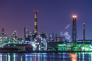 Obraz na płótnie Canvas 川崎・京浜工業地帯の工場夜景