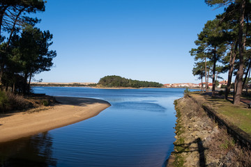 Lac marin de Vieux-Boucau dans les Landes en France