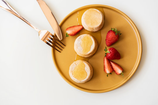 Cheese pancake with strawberry