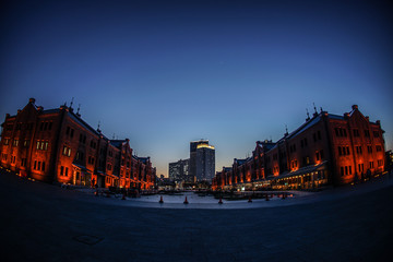 横浜みなとみらいの街並みと夕景