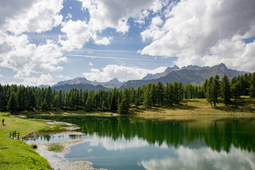 Lago alpino