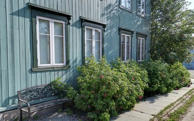 maisons colorées en bois (norvège)