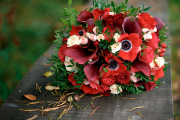 Fototapeta na wymiar Beautiful wedding bouquet