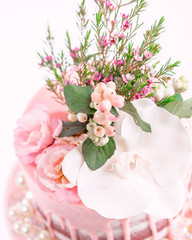 Obraz na płótnie Canvas floral closeup cake