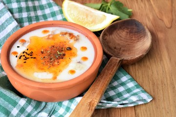 cream of tomato soup with bread