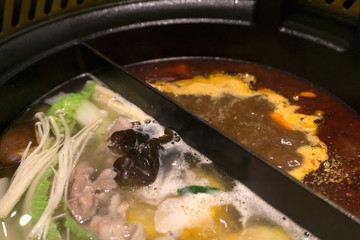 中華料理　鴛鴦火鍋