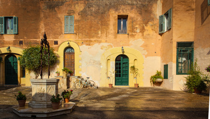 Fototapeta na wymiar Courtyard of vintage Sicilian castle
