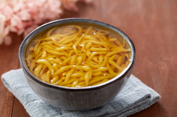 Chinese traditional dessert, locust pollen
