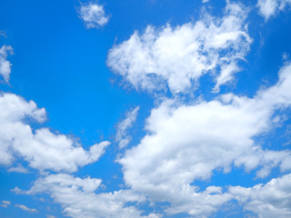 Naklejka na ściany i meble 東京の青空と雲