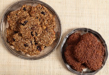 Amaranth and oat cookies.