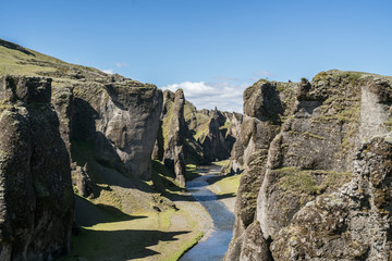 Fja&eth;r&aacute;rglj&uacute;fur canyon