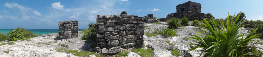 Panorama ruin miasta Majów - Tulum w Meksyku