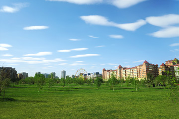 Fototapeta na wymiar summer empty park in the city Krasnoyarsk