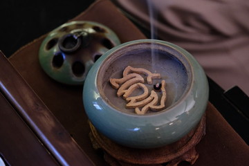 Patterned stand for incense and tea ceremony