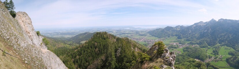 Fototapeta na wymiar Priental-Panorama an der Zellerwand