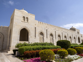 Fototapeta na wymiar Spacious courtyard, Sultan Qaboos Grand Mosque, Muscat Oman