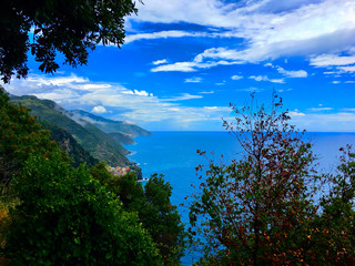 Fototapeta na wymiar Scenic view of Cinque Terre coast with Vernazza in the distance