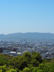 Fototapeta na wymiar 稲荷山から見る京都の市街地の景色（京都市伏見区）