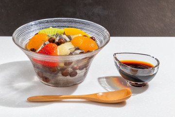 豆かん,あんみつ　beans and cubes of agar Japanese sweets