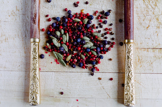 Mix of spices, cardamom, oja pepper and juniper. Dressing to prepare a gin and tonic.