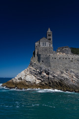 Fototapeta na wymiar Kościół świętego Piotra - Portovenere, Liguria, Włochy
