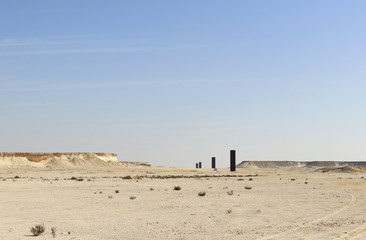 désert du Qatar et formation rocheuse